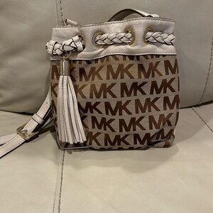 Michael Kors cross body